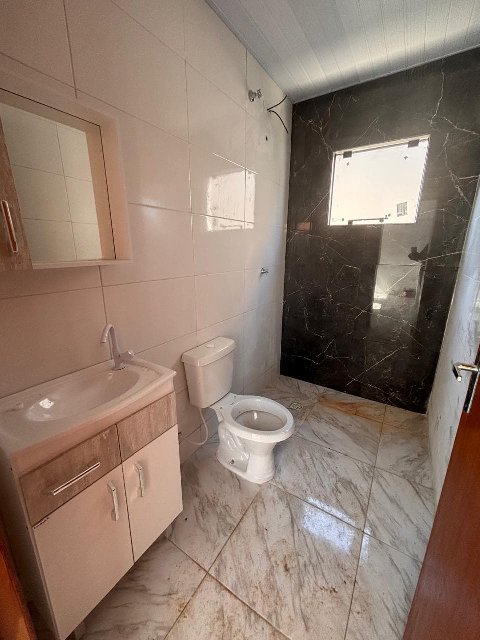 Casa na Vila Rosa de 260Mil por 250M 3