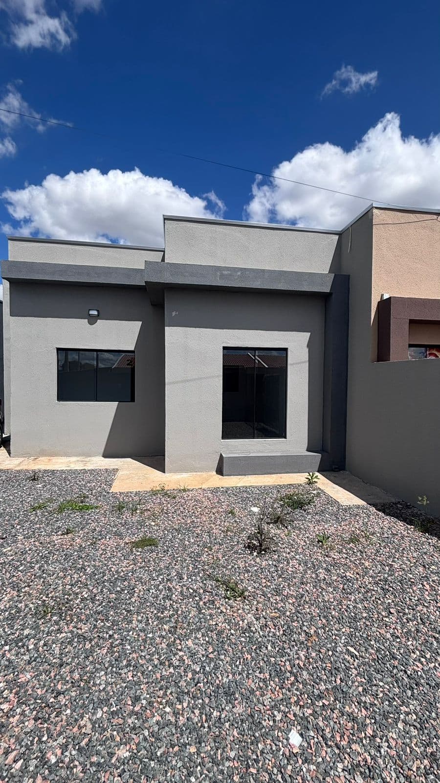 Aluga Casa na Vila Rosa 1