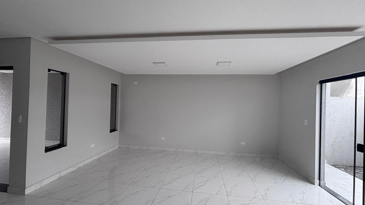 Sobrado com 3 quartos ( 1 suíte ) no Jardim Itália 4