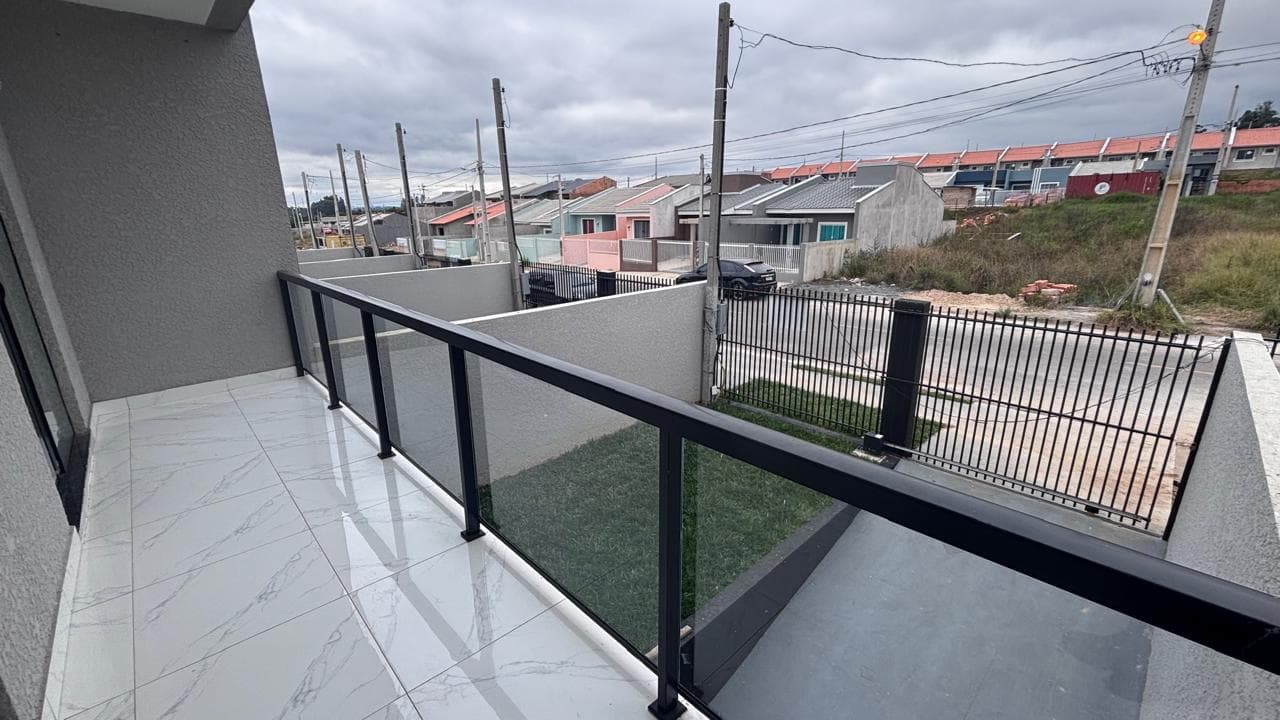 Sobrado com 3 quartos ( 1 suíte ) no Jardim Itália 6