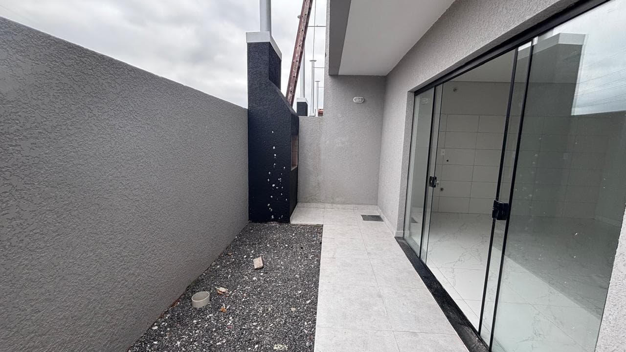 Sobrado com 3 quartos ( 1 suíte ) no Jardim Itália 12
